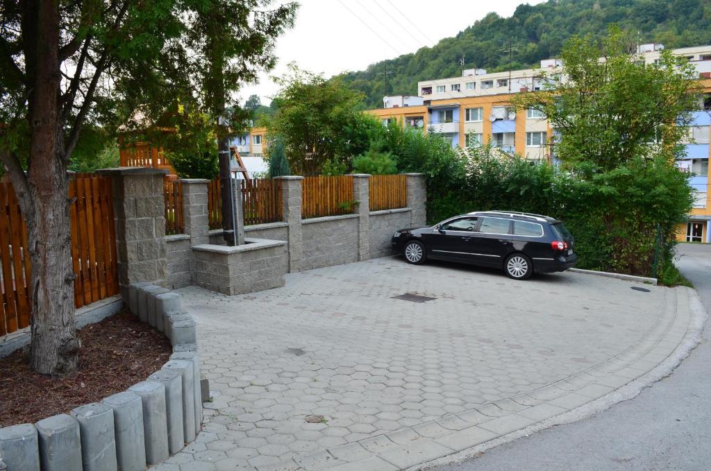 Rekreacny Dom Vyhne Apartment Bagian luar foto
