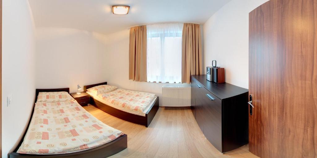 Rekreacny Dom Vyhne Apartment Ruang foto